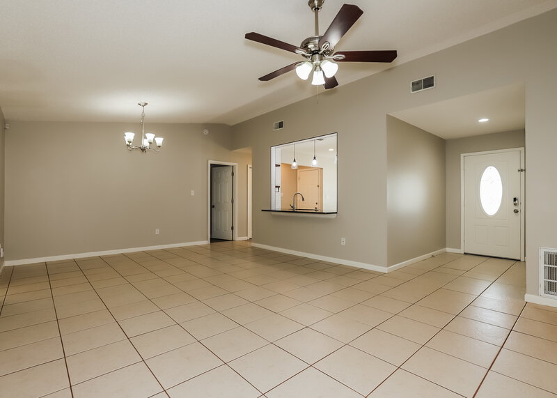 2,420/Mo, 3039 Annadale Cir Brandon, FL 33511 Living Room View