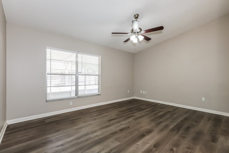 2,370/Mo, 3039 Annadale Cir Brandon, FL 33511 Main Bedroom View