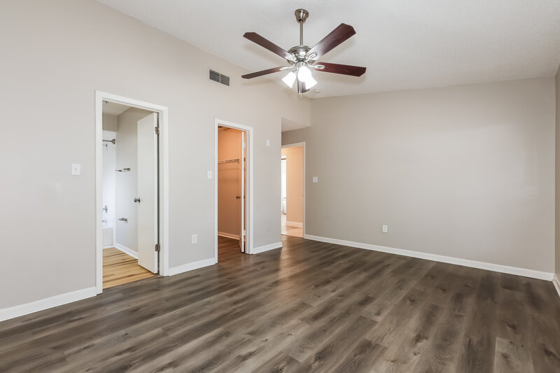 2,370/Mo, 3039 Annadale Cir Brandon, FL 33511 Main Bedroom View 2