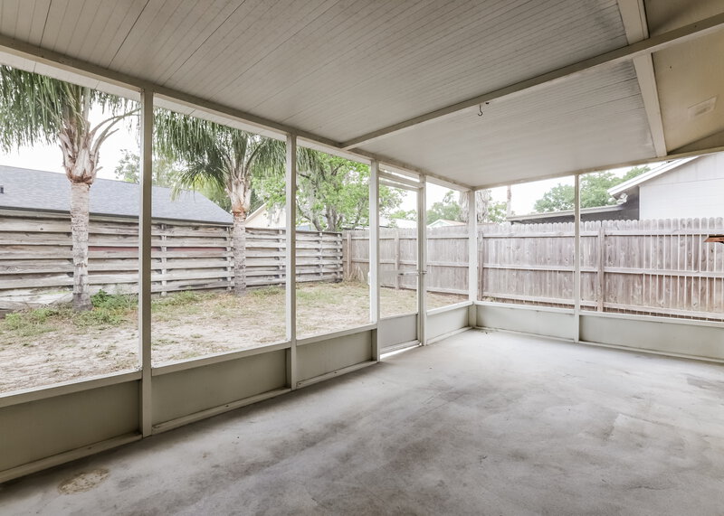 2,420/Mo, 3039 Annadale Cir Brandon, FL 33511 Sun Room View