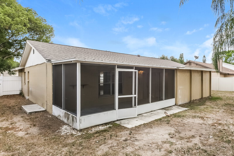 2,370/Mo, 3039 Annadale Cir Brandon, FL 33511 Rear View