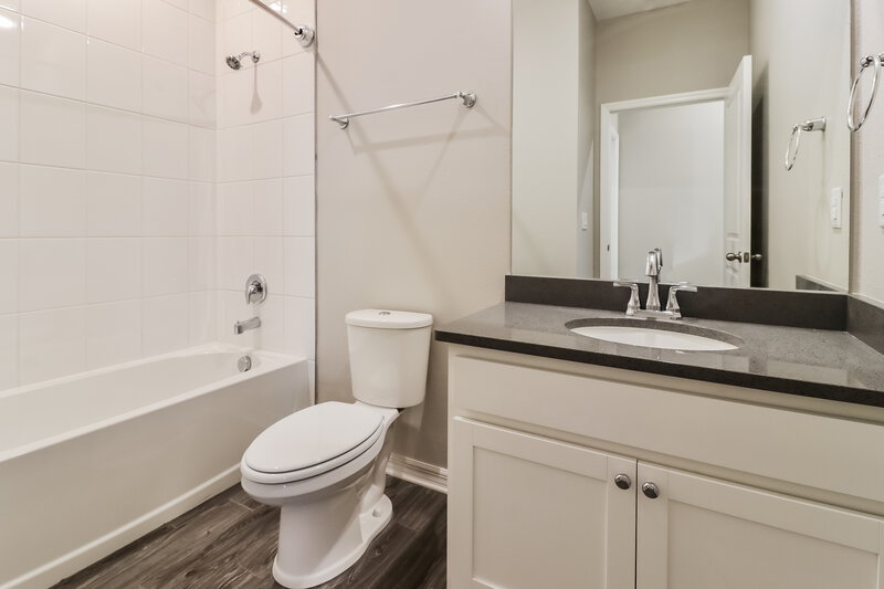 2,335/Mo, 7491 Ashcroft Dr Wesley Chapel, FL 33545 Bathroom View