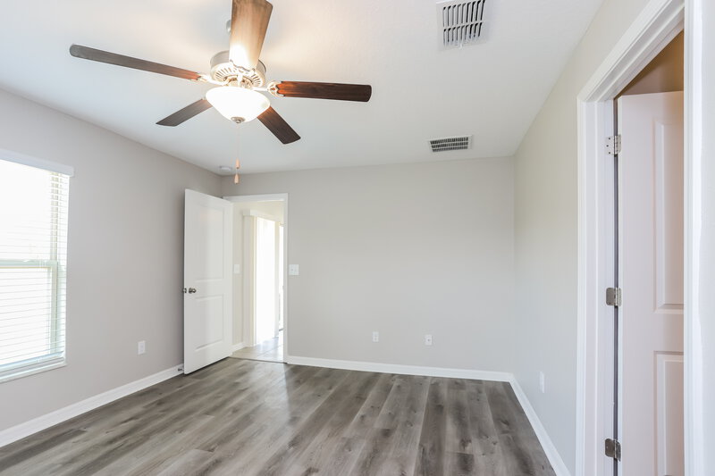 1,970/Mo, 4252 Unbridled Song Dr Sun City Center, FL 33573 Main Bedroom View 2