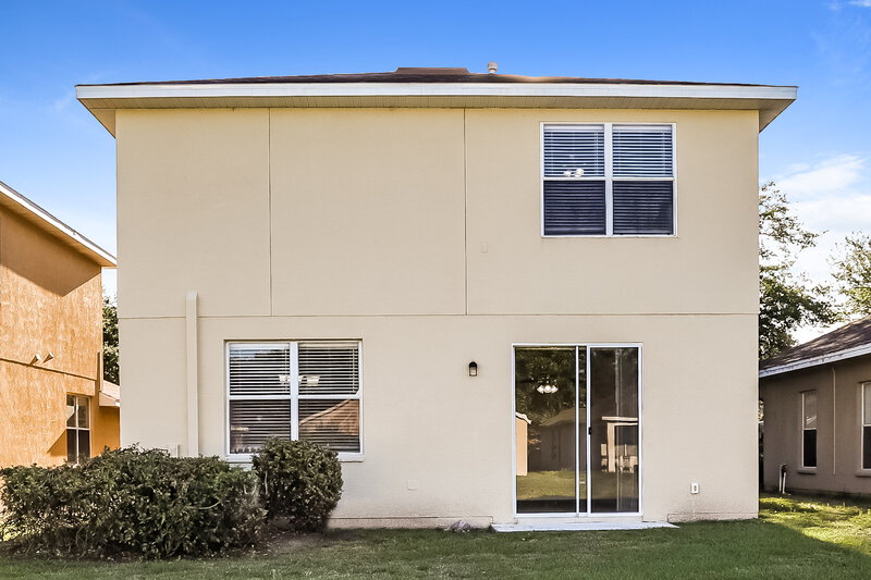 2,275/Mo, 10425 Avelar Ridge Dr Riverview, FL 33578 Rear View