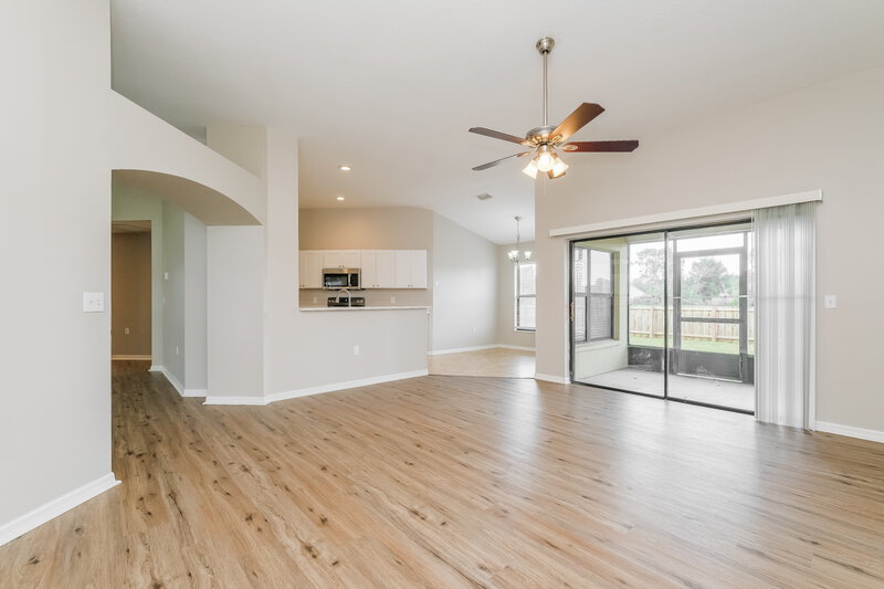 2,645/Mo, 1406 Storington Ave Brandon, FL 33511 Living Room View