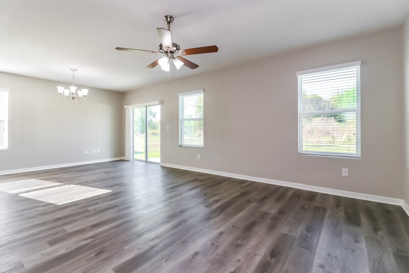 2,200/Mo, 36618 Goffaux Loop Zephyrhills, FL 33541 Living Room View