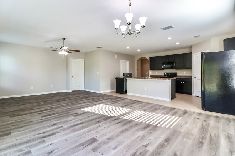 2,200/Mo, 36618 Goffaux Loop Zephyrhills, FL 33541 Dining Room View