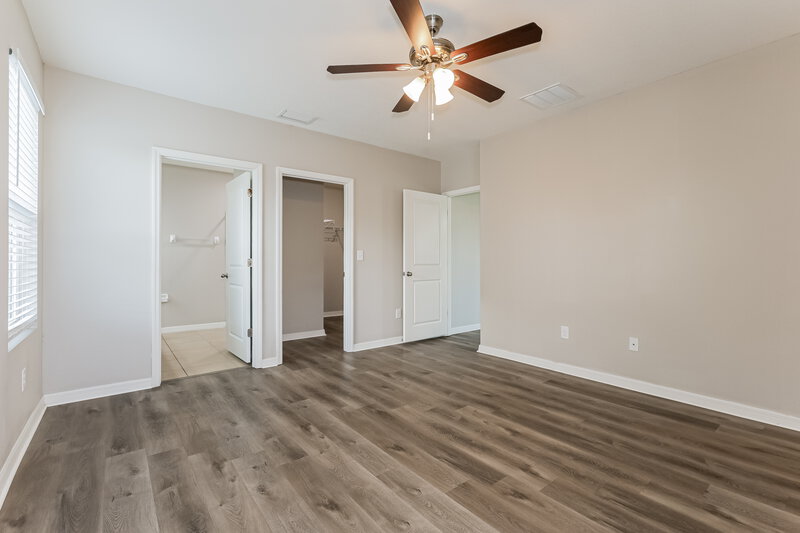 2,180/Mo, 36618 Goffaux Loop Zephyrhills, FL 33541 Main Bedroom View 2