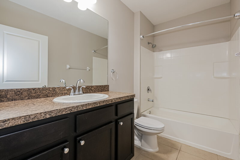 2,180/Mo, 36618 Goffaux Loop Zephyrhills, FL 33541 Bathroom View