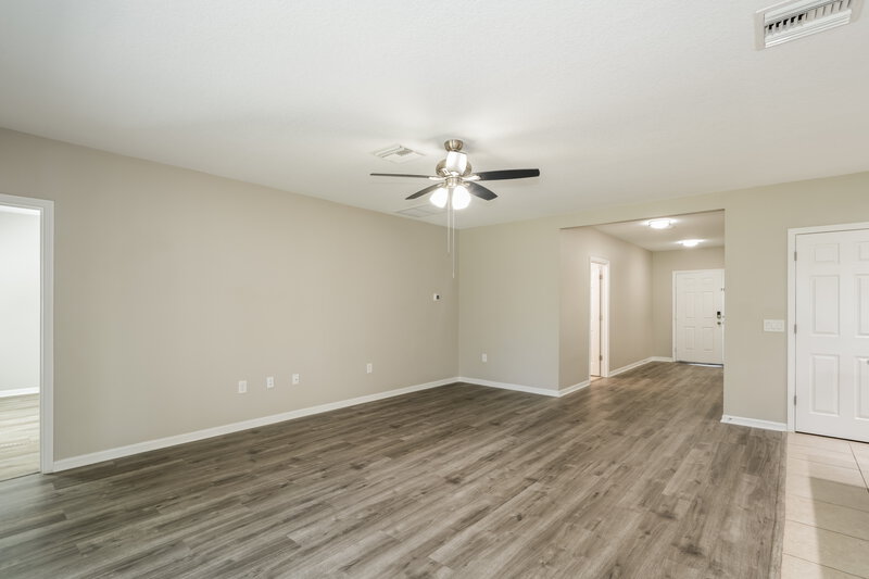 1,975/Mo, 12452 Chaya Ct Spring Hill, FL 34610 Living Room View