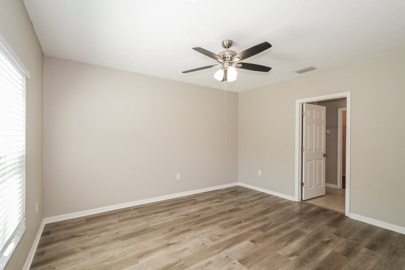 1,975/Mo, 12452 Chaya Ct Spring Hill, FL 34610 Main Bedroom View