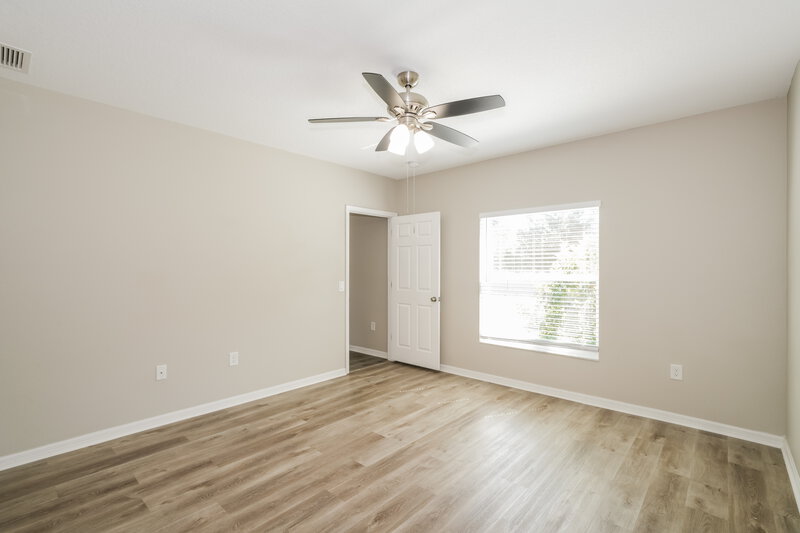 1,975/Mo, 12452 Chaya Ct Spring Hill, FL 34610 Main Bedroom View 2