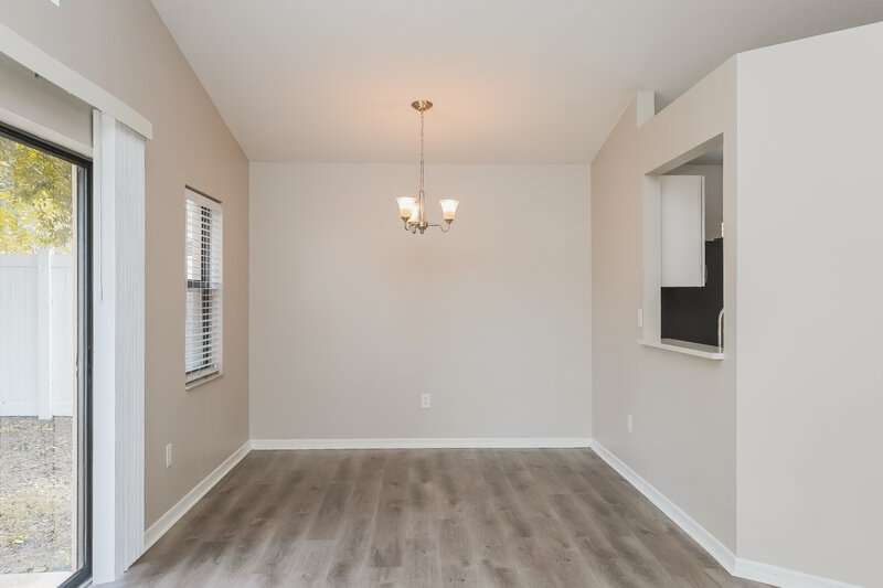 2,120/Mo, 647 Sand Ridge Dr Valrico, FL 33594 Dining Room View