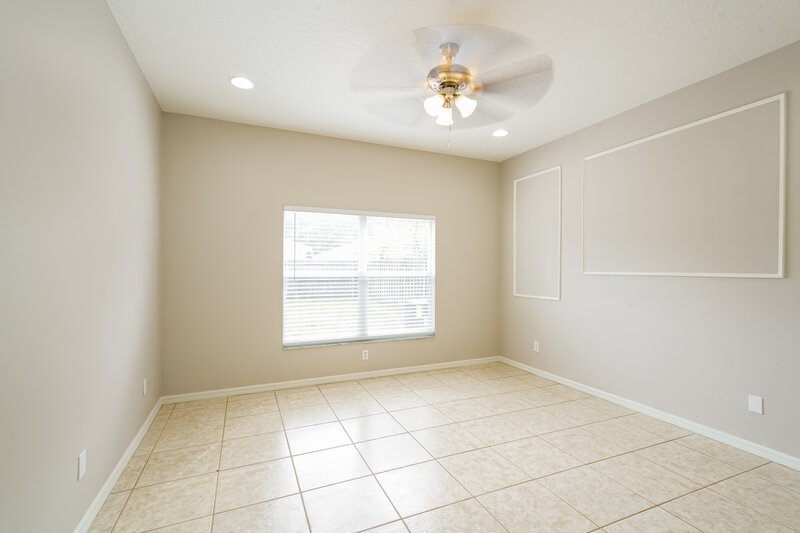 2,190/Mo, 765 Star Pointe Dr Seffner, FL 33584 Main Bedroom View 2