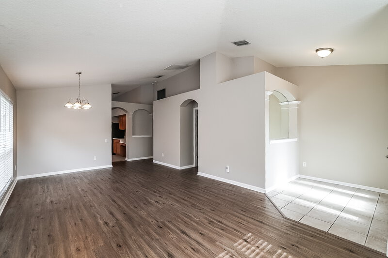 2,445/Mo, 10229 Hunters Haven Blvd Riverview, FL 33578 Living Room View 3