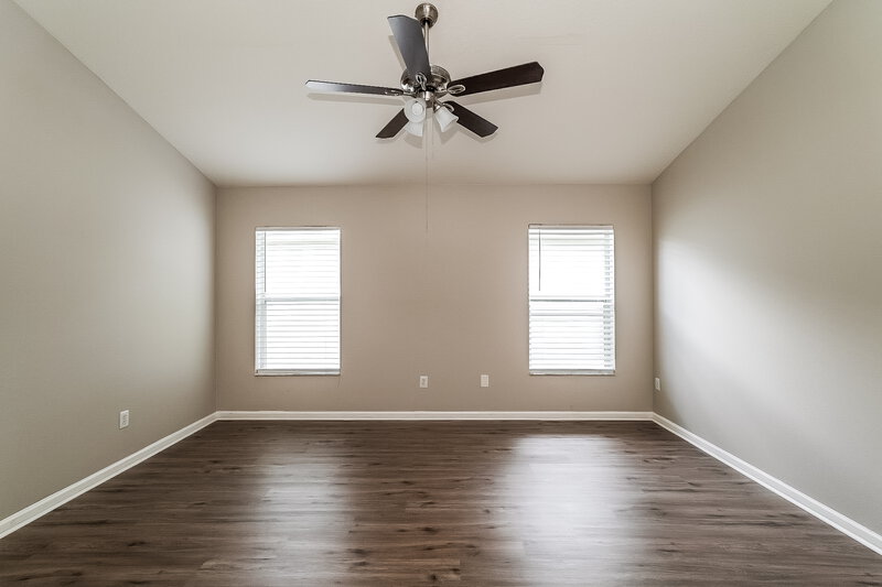 2,445/Mo, 10229 Hunters Haven Blvd Riverview, FL 33578 Main Bedroom View