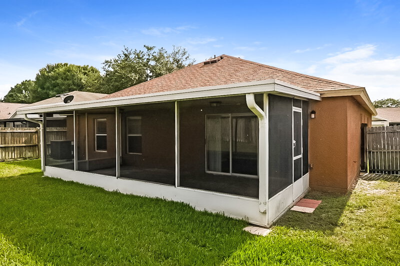 2,445/Mo, 10229 Hunters Haven Blvd Riverview, FL 33578 Rear View