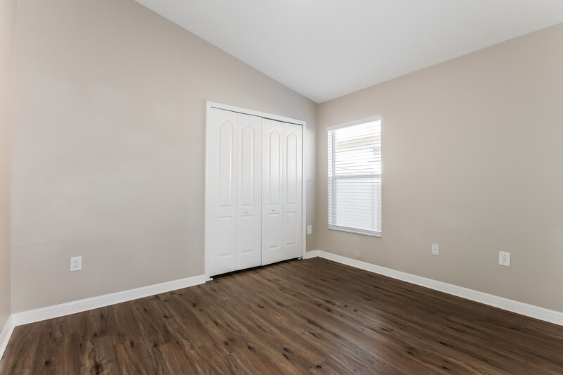 2,350/Mo, 15412 Feather Star Pl Ruskin, FL 33573 Bedroom View 2