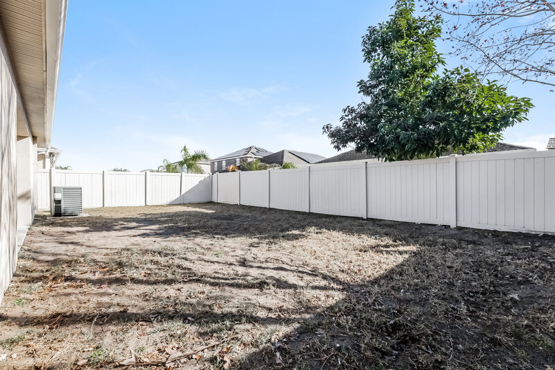 2,350/Mo, 15412 Feather Star Pl Ruskin, FL 33573 Rear View 2