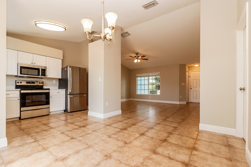 3,710/Mo, 13244 Prestwick Dr Riverview, FL 33579 Dining Room View 2