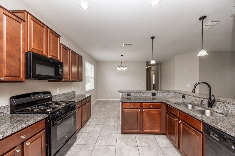2,095/Mo, 21018 Picket Fence Ct Land O' Lakes, FL 34637 Kitchen View