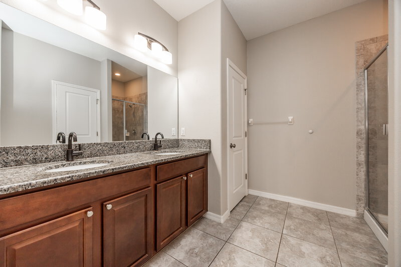 2,095/Mo, 21018 Picket Fence Ct Land O' Lakes, FL 34637 Main Bathroom View