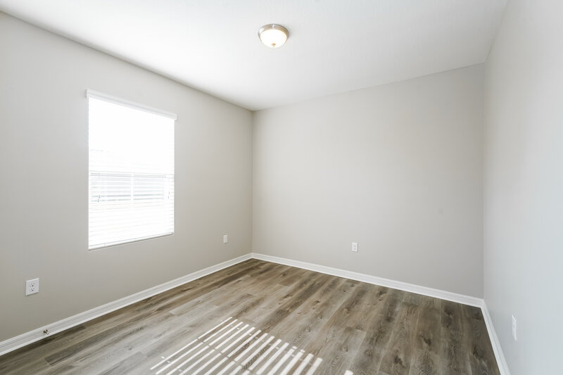 2,320/Mo, 9818 Warm Stone St Thonotosassa, FL 33592 Bedroom View