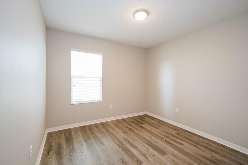 2,320/Mo, 9818 Warm Stone St Thonotosassa, FL 33592 Bedroom View 2