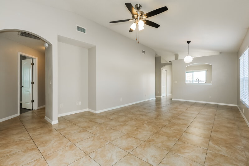 2,035/Mo, 18036 Birdwater Dr Tampa, FL 33647 Living Room View 2