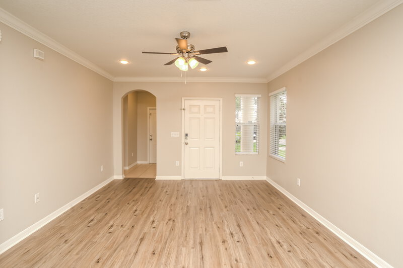 2,570/Mo, 10130 Perthshire Cir Land O Lakes, FL 34638 Living Room View 2