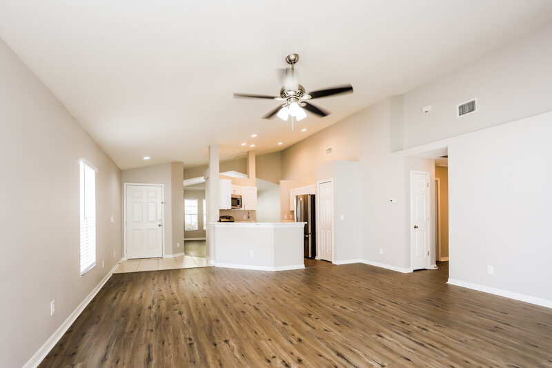 2,305/Mo, 13034 Terrace Springs Dr Temple Terrace, FL 33637 Living Room View