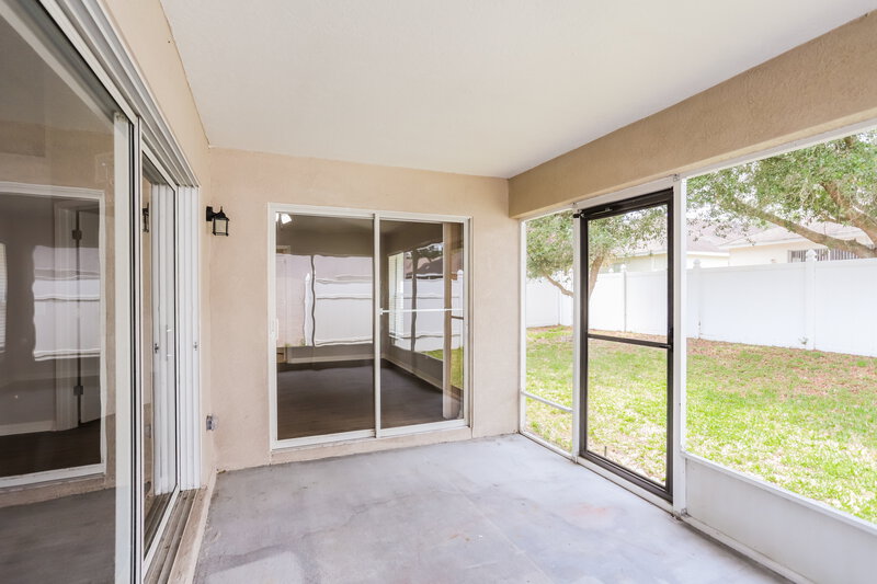 2,305/Mo, 13034 Terrace Springs Dr Temple Terrace, FL 33637 Sun Room View