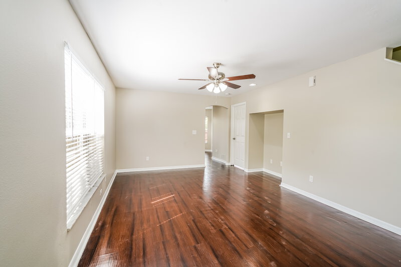 3,710/Mo, 6023 Sand Key Ln Wesley Chapel, FL 33545 Living Room View