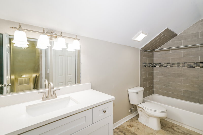 3,710/Mo, 6023 Sand Key Ln Wesley Chapel, FL 33545 Bathroom View
