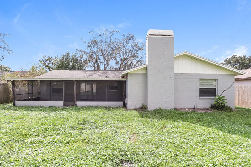 2,480/Mo, 14515 Wessex St Tampa, FL 33625 Rear View