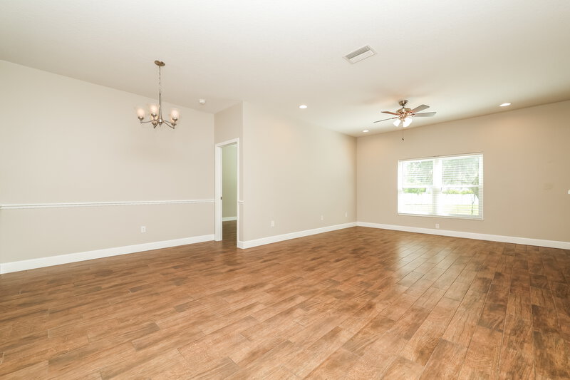 2,260/Mo, 742 Star Pointe Dr Seffner, FL 33584 Dining Room View