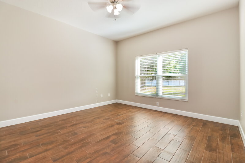 2,350/Mo, 742 Star Pointe Dr Seffner, FL 33584 Main Bedroom View