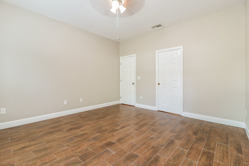 2,350/Mo, 742 Star Pointe Dr Seffner, FL 33584 Main Bedroom View 2