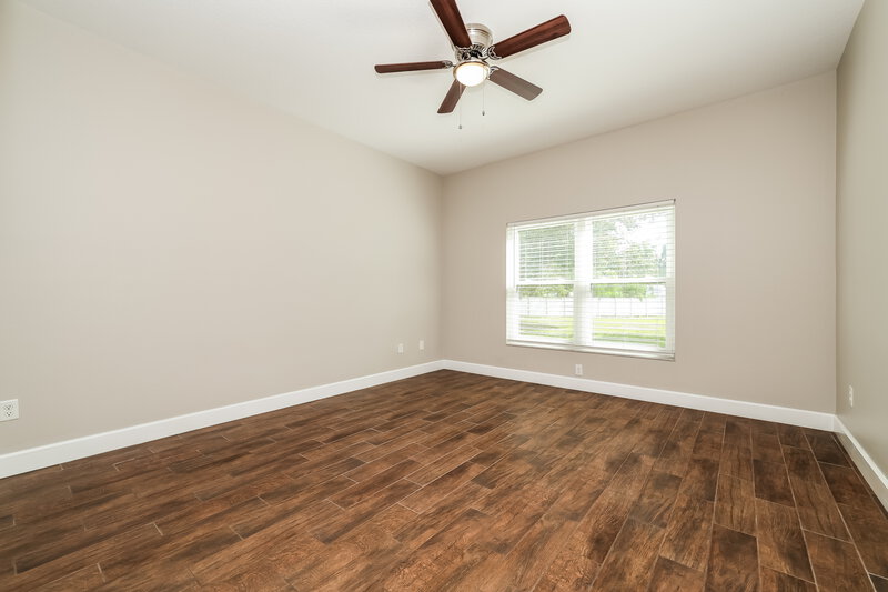 2,260/Mo, 742 Star Pointe Dr Seffner, FL 33584 Main Bedroom View