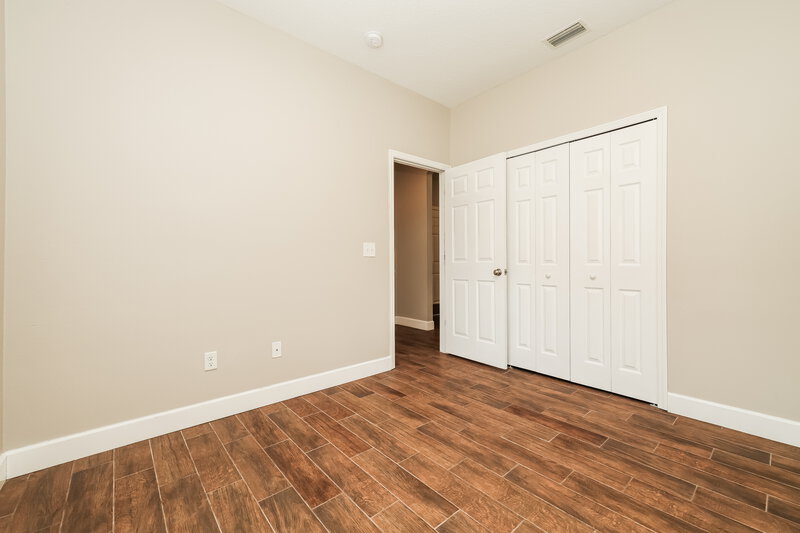 2,260/Mo, 742 Star Pointe Dr Seffner, FL 33584 Bedroom View