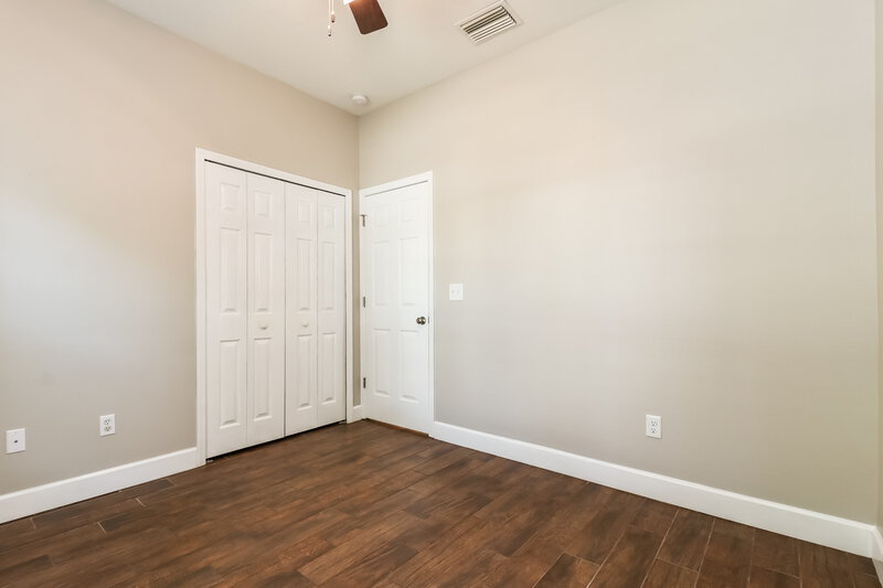 2,350/Mo, 742 Star Pointe Dr Seffner, FL 33584 Bedroom View 4