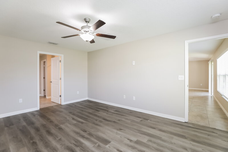 2,145/Mo, 7005 Trent Creek Dr Ruskin, FL 33573 Main Bedroom View 2