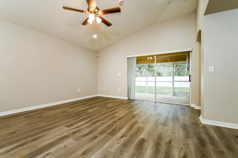 2,225/Mo, 315 Delwood Breck St Ruskin, FL 33570 Living Room View