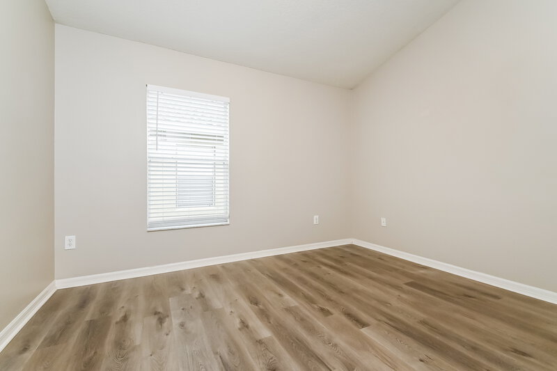 2,225/Mo, 315 Delwood Breck St Ruskin, FL 33570 Bedroom View