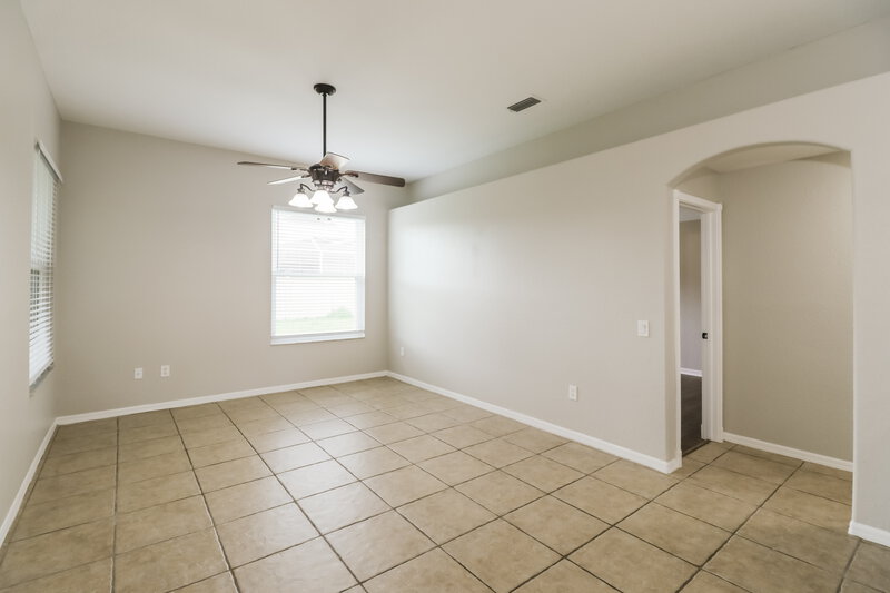 3,910/Mo, 1837 Tangledvine Dr Zephyrhills, FL 33543 Dining Room View 2