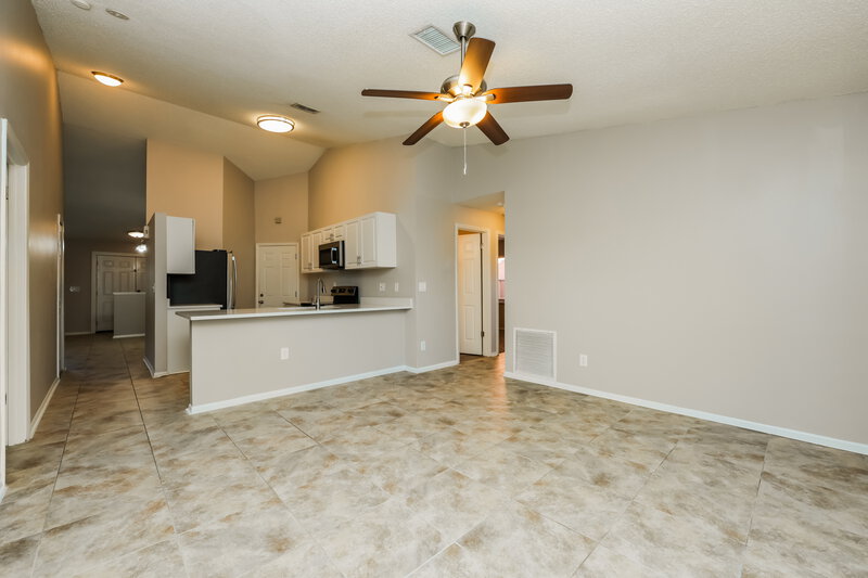 2,025/Mo, 213 Belfort Pl Valrico, FL 33594 Dining Room View