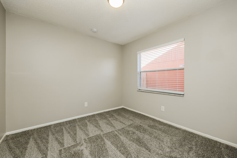 2,025/Mo, 213 Belfort Pl Valrico, FL 33594 Bedroom View 3