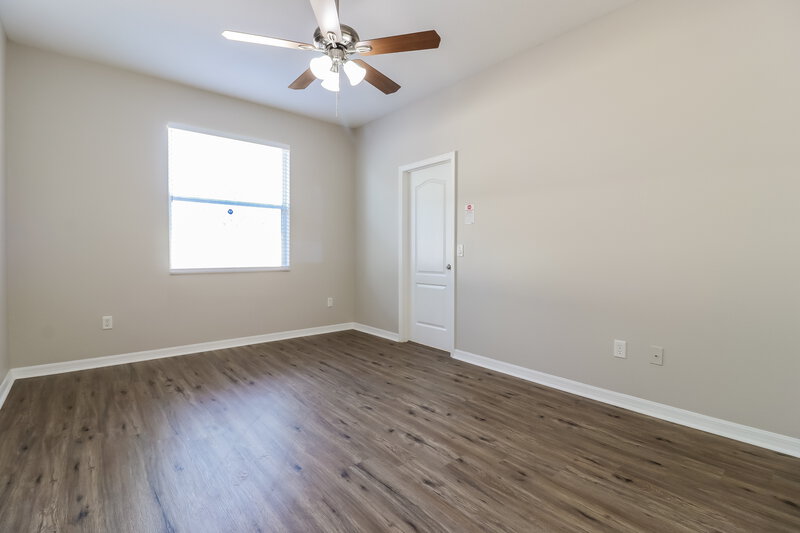 2,410/Mo, 3832 Langdrum Dr Wesley Chapel, FL 33543 Main Bedroom View