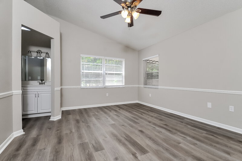 2,255/Mo, 6013 Crickethollow Dr Riverview, FL 33578 Main Bedroom View