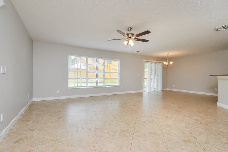 2,565/Mo, 10603 Marsanne Pl Riverview, FL 33578 Living Room View 2